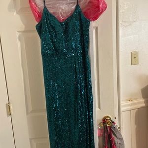 I am selling a beautiful sequin prom dress. Worn once & still in good condition.